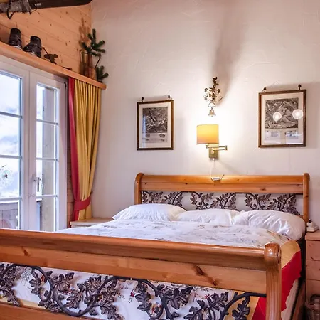 Am Renn Chalet 8br - What'app - 0034-656-619-782 - For Reservations! 别墅